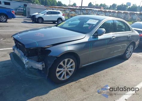 2017 Mercedes-Benz E 300 z USA, uszkodzony, nr VIN WDDZF4JB5HA175434